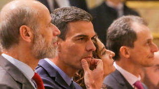 Sánchez rabia contra el PP por la imagen de Casado, Aznar y Rajoy 