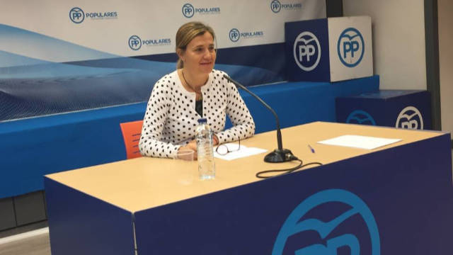 Elena Bastidas durante la rueda de prensa