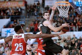 Valencia Basket cae en Manresa víctima de su falta de puntería