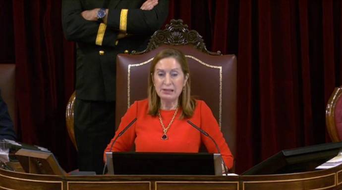 Ana Pastor, este jueves en su discurso de despedida de la Legislatura.