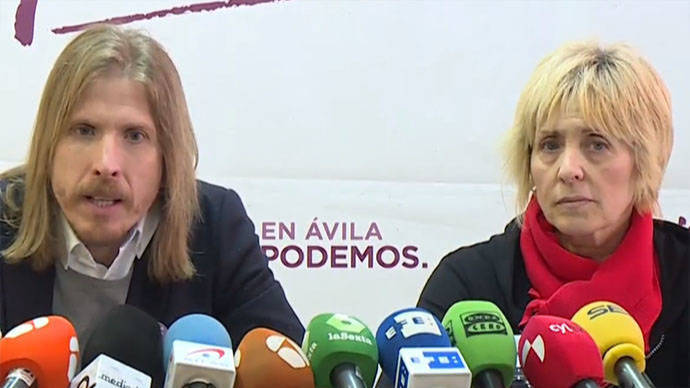 Pilar Baeza y el líder de Podemos en Castilla y León.