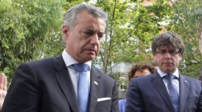 Urkullu y Puigdemont, una breve relación marcada por la desconfianza.
