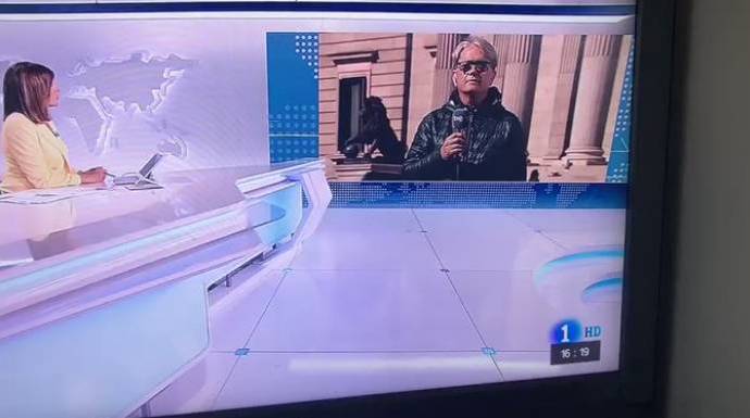 Carlos Ruscadella, en su polémico directo en el Telediario.