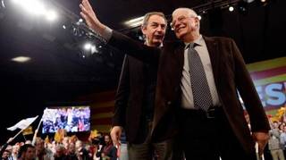 Borrell deja en la estacada en público a Zapatero y le avergüenza por sus maniobras a sus espaldas