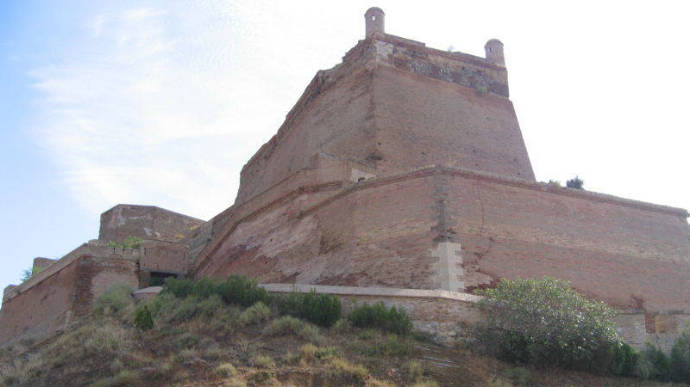 Castillo de Monzón, donde vivió en su infancia Jaime