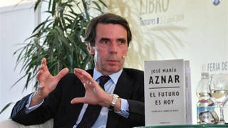Aznar lanza una seria advertencia a Abascal tras atizar al 'PP de Rajoy'