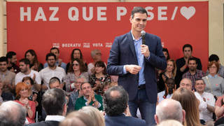 El peor enemigo de Pedro Sánchez hace saltar por los aires su plácida campaña