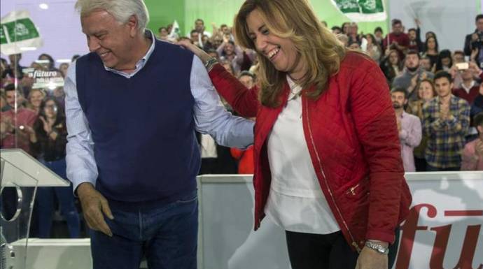 Felipe y Susana, en un mitin del PSOE andaluz.