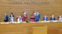 Las Cortes Valencianas empieza legislatura con tres bloques políticos