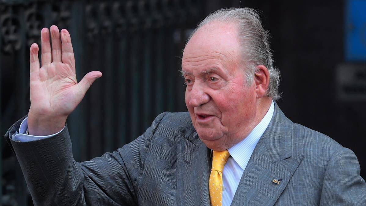 Don Juan Carlos se retira de la vida pública cinco años después de anunciar su abdicación.