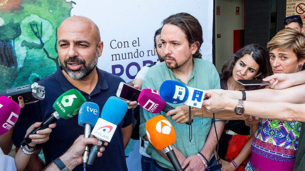 García Molina, el ya exlider de Podemos en Castilla-La Mancha, junto a Pablo Iglesias