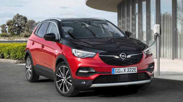 El Opel GrandLand X PHEV estará disponible en renting