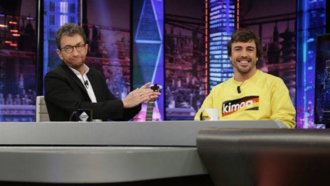 Pablo Motos y Fernando Alonso en "El Hormiguero".