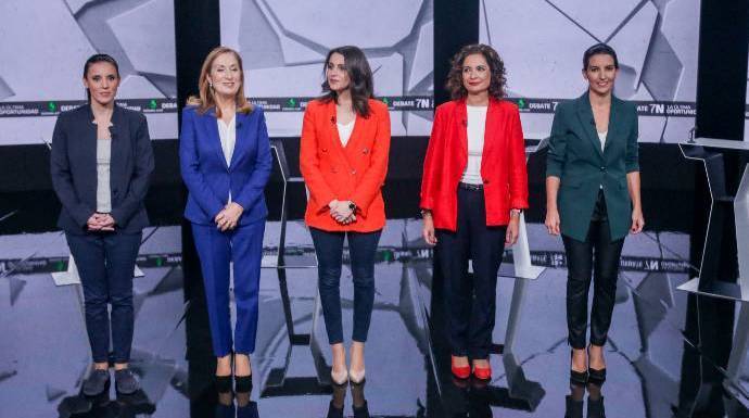 La foto oficial del debate con sus cinco protagonistas.
