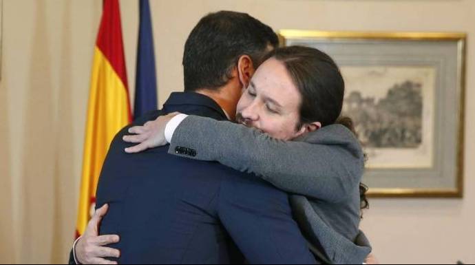 Iglesias vende su "abrazo" a Sánchez en Europa.
