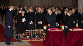Tensión entre los Reyes Felipe y Letizia y Doña Cristina en el funeral de su tía