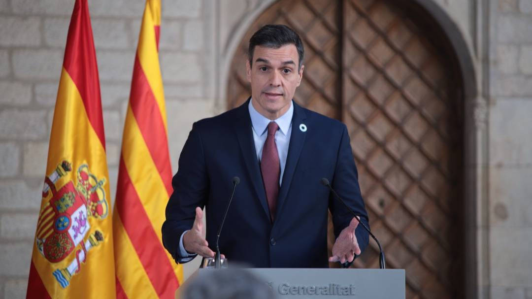 Pedro Sánchez durante la rueda de prensa en el Palau de la Generalitat.