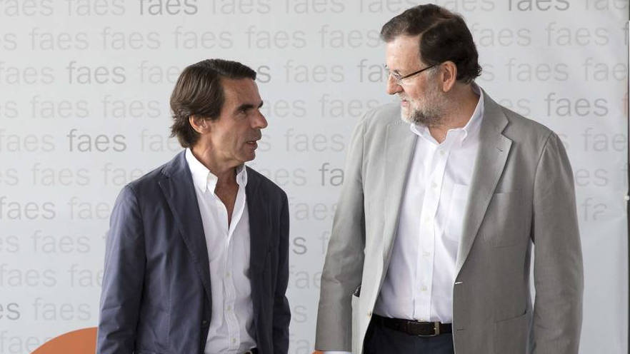 Los expresidentes José María Aznar y Mariano Rajoy