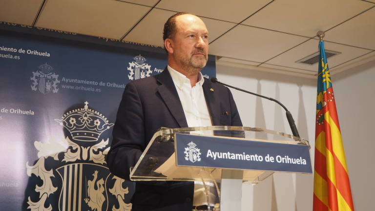 Emilio Bascuñana, alcalde de Orihuela.