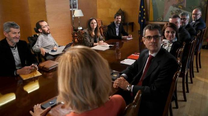 Lastra y Echenique, este jueves en la creación de la mesa de coordinación entre PSOE y Podemos.