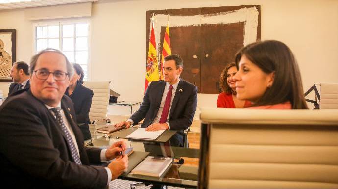 Torra y Sánchez, antes del inicio de la reunión de la "mesa" negociadora.