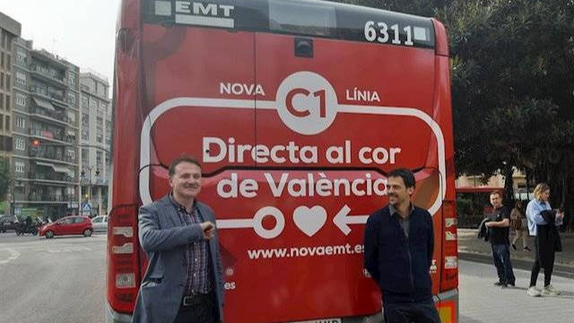 Giuseppe Grezzi junto al gerente de la EMT Valencia, Josep Enric García
