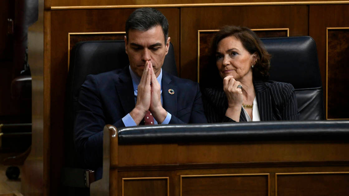 Pedro Sánchez y Carmen Calvo en una imagen de archivo del Congreso de los Diputados