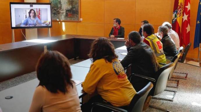 Isabel Díaz Ayuso, dirigiendo por videoconferencia el operativo sanitario de la Comunidad de Madrid.