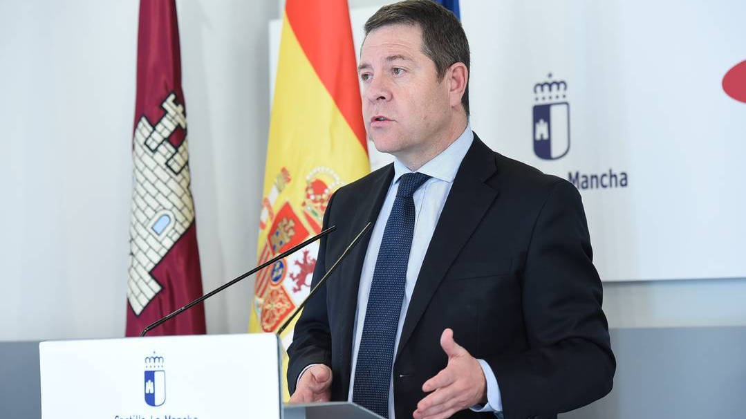 El presidente manchego, Emiliano García Page durante una comparecencia
