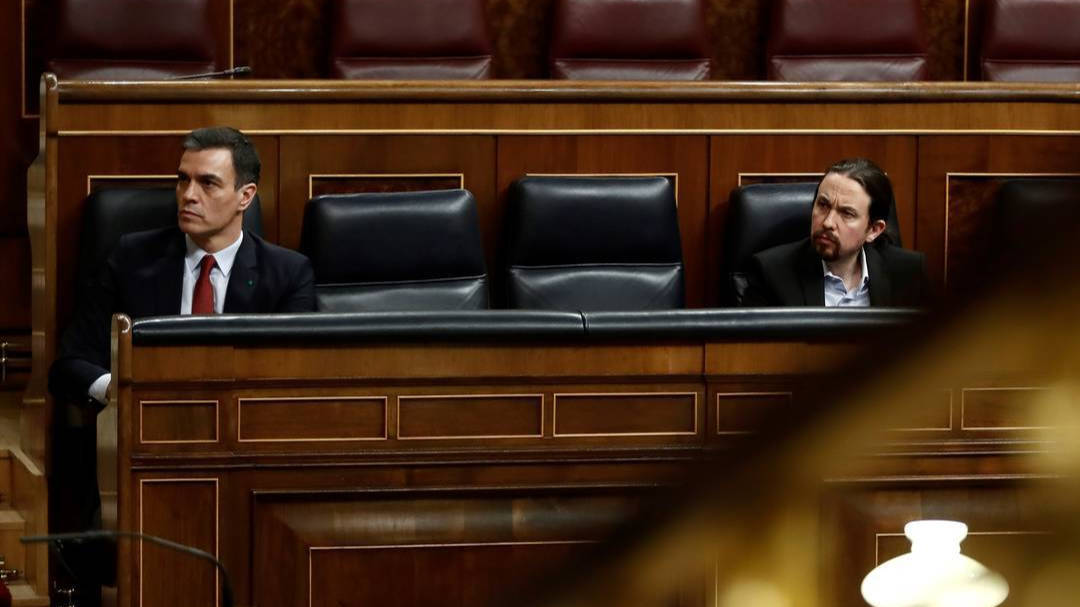 Pedro Sánchez y Pablo Iglesias durante el debate de la prórroga del estado de alarma.