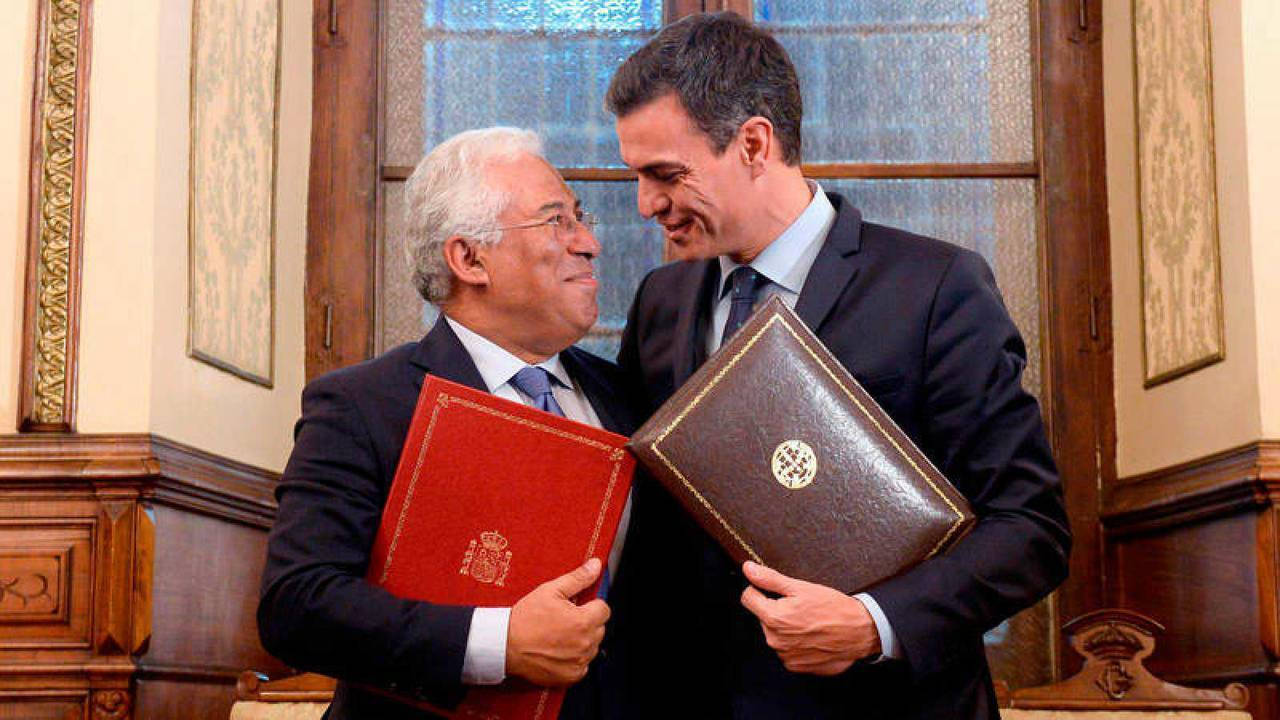 Pedro Sánchez junto al primer ministro portugués, António Costa.
