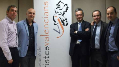 Miembros de la Associació de Juristes Valencians