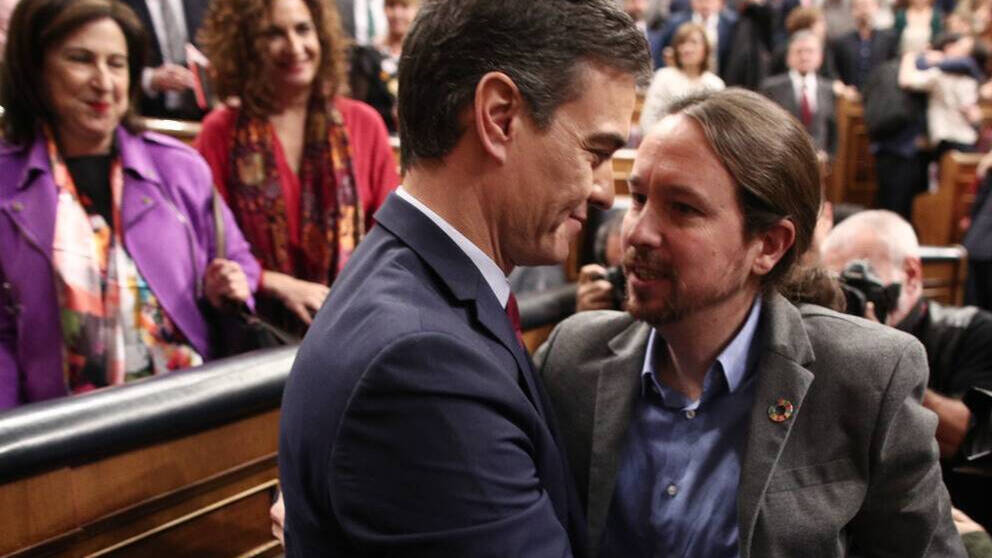 Pedro Sánchez  y Pablo Iglesias han reducido las libertades con el coronavirus