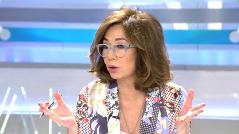 Ana Rosa Quitana presentando "El programa de Ana Rosa" en Telecinco