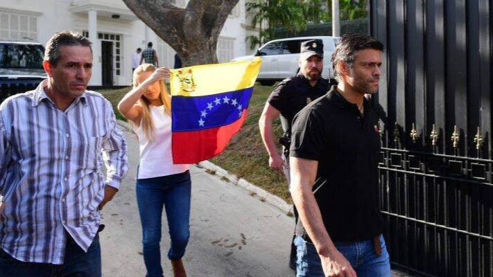 Leopoldo López, el día que se refugió en la embajada española