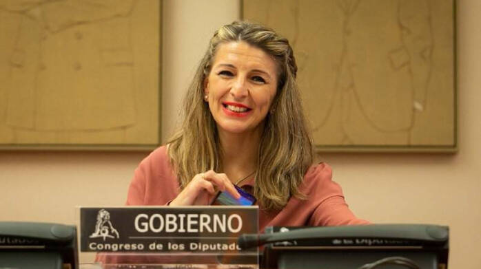 El Ministerio de la podemista Yolanda Díaz atribuye al Consell que dirige el socialista Ximo Puig el incremento del paro en junio