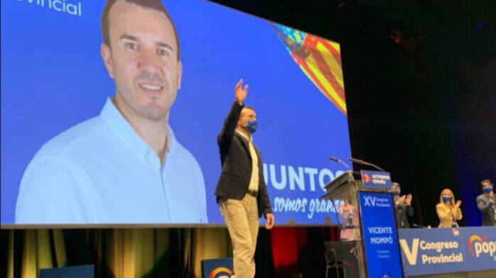 Mompó sigue ampliando su equipo casi dos meses después de ser escogido presidente provincial en Valencia