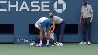 Insultos y amenazas para la jueza a la que golpeó Novak Djokovic en Nueva York