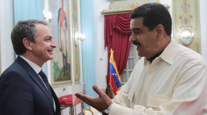Zapatero y Maduro en uno de los frecuentes viajes del expresidente socialista a Caracas.