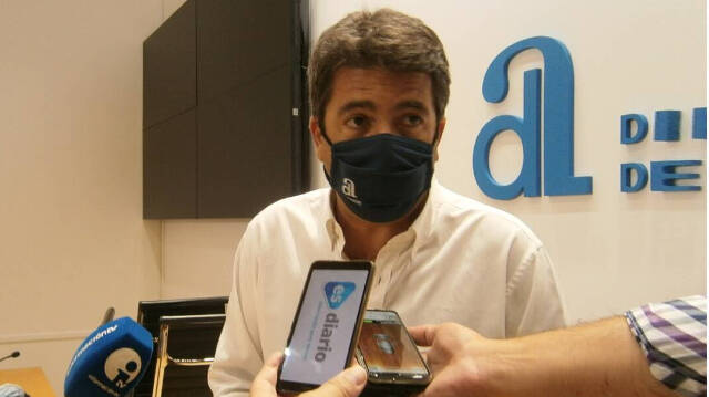 Carlos Mazón reprocha que la Generalitat “juega con la salud y los modelos de gestión que funcionan” / FOTO: O. Avellán / archivo