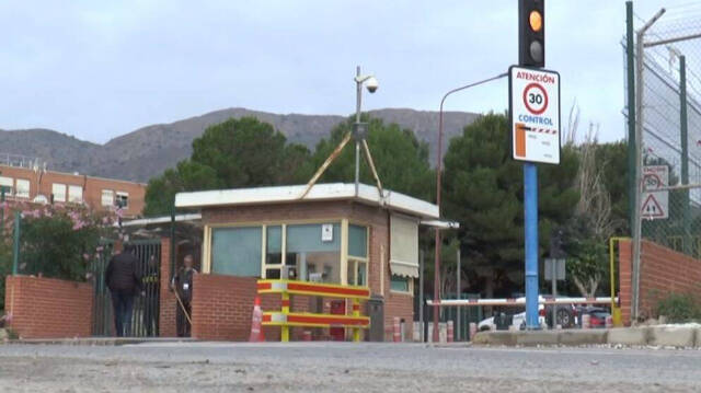 Entrada principal del Centro Penitenciario de Foncalent en Alicante