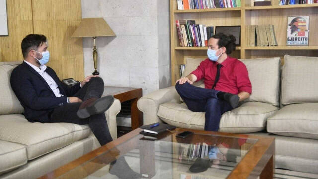 Gabriel Rufián (ERC) y Pablo Iglesias (Podemos)