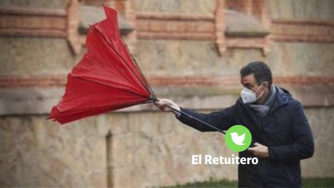 Pedro Sánchez, con su paraguas huidizo