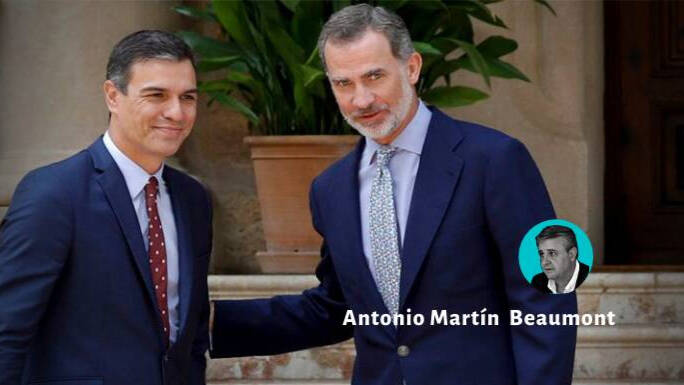 El Rey Felipe y Pedro Sánchez, en un encuentro en Mallorca en 2019