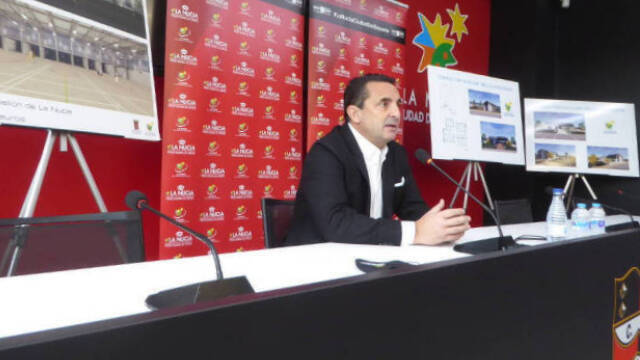 Bernabé cano, alcalde de La Nucía, durante la presentación del balance de 2020