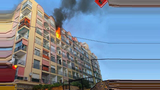 El incendio se ha producido en la calle de la Loma 107, número 31, en el séptimo piso, en Torrevieja