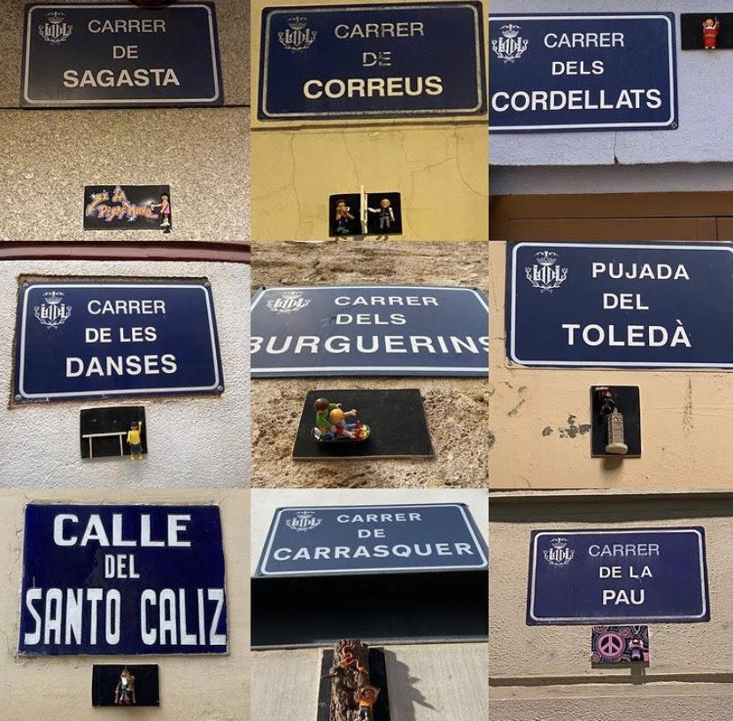 Clicks de Playmobil en las placas de las calles de Valencia 3
