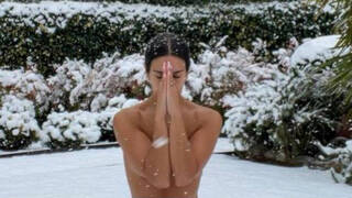 Pedroche se desnuda en la nieve y consigue 250.000 