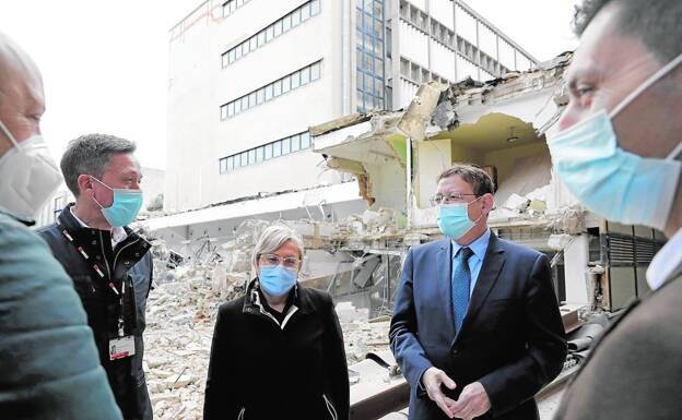 La consellera de Sanidad y el presidente de la Generalitat visitaron la demolición de Agrónomos.