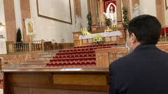 Toni FrancÃ©s, alcalde de Alcoy durante la misa del â€˜Jesuset del Miracleâ€™